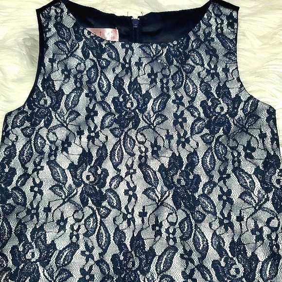 BACK 2 π«NWT: BISCOTTI COLLECTION PICTURE PERFECT DRESS π - Picture 3 of 7